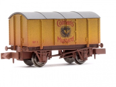 DAPOL 2F-013-090 COLEMANS MUSTARD No1 GUNPOWDER VAN WEATHERED