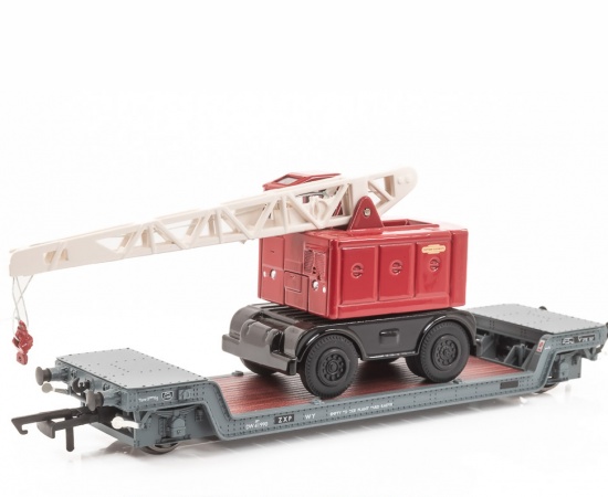 HORNBY R60238 BR MACHINERY TRUCK LORIOT Y No 41990 & BR COLES CRANE
