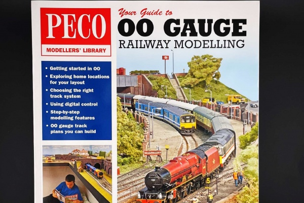 PECO GUIDE TO OO GAUGE RAILWAY MODELLING