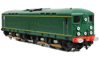 EFE RAIL E82002 SR BULLEID BOOSTER SR GREEN