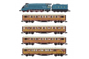 DAPOL 2S-008-016 A4 MALLARD 4468 GARTER BLUE PLUS 4 GRESLEY TEAK COACHES