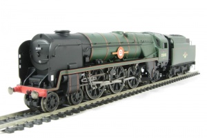 Hornby R2710 BR 4-6-2 Merchant Navy Class 35010 'Blue Star' Dcc ready