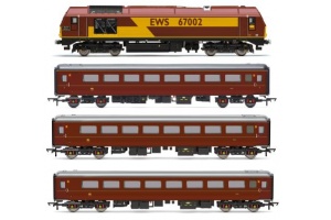 HORNBY R30251 EWS BUSINESS TRAIN PACK